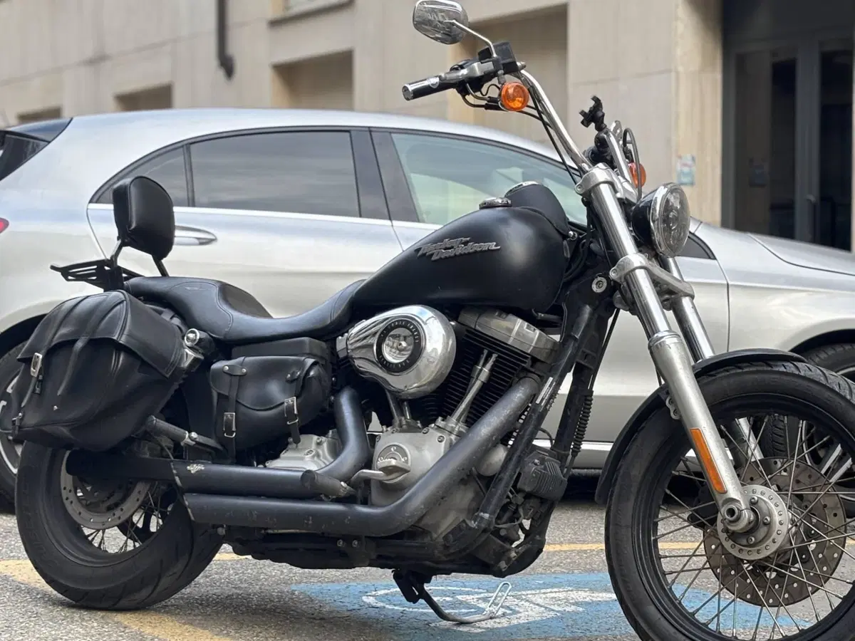 Harley-Davidson 1584 Street Bob (2008 - 15) - FXDB