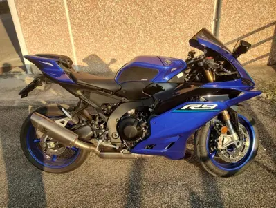 Yamaha YZF R9 (2025 - 26) usata