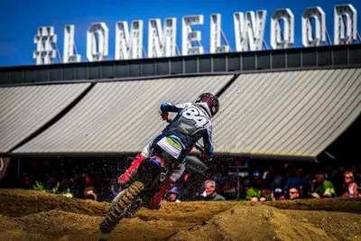 C'&egrave; il Motocross e poi c'&egrave; Jeffrey Herlings sulla sabbia. L'olandese firma la vittoria numero 120 a Lommel [VIDEO]