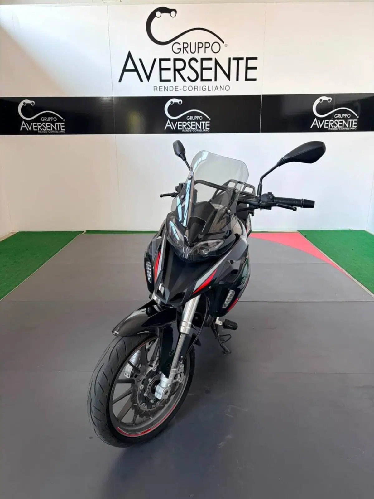 Benelli TRK 251 (2022 - 25) (2)