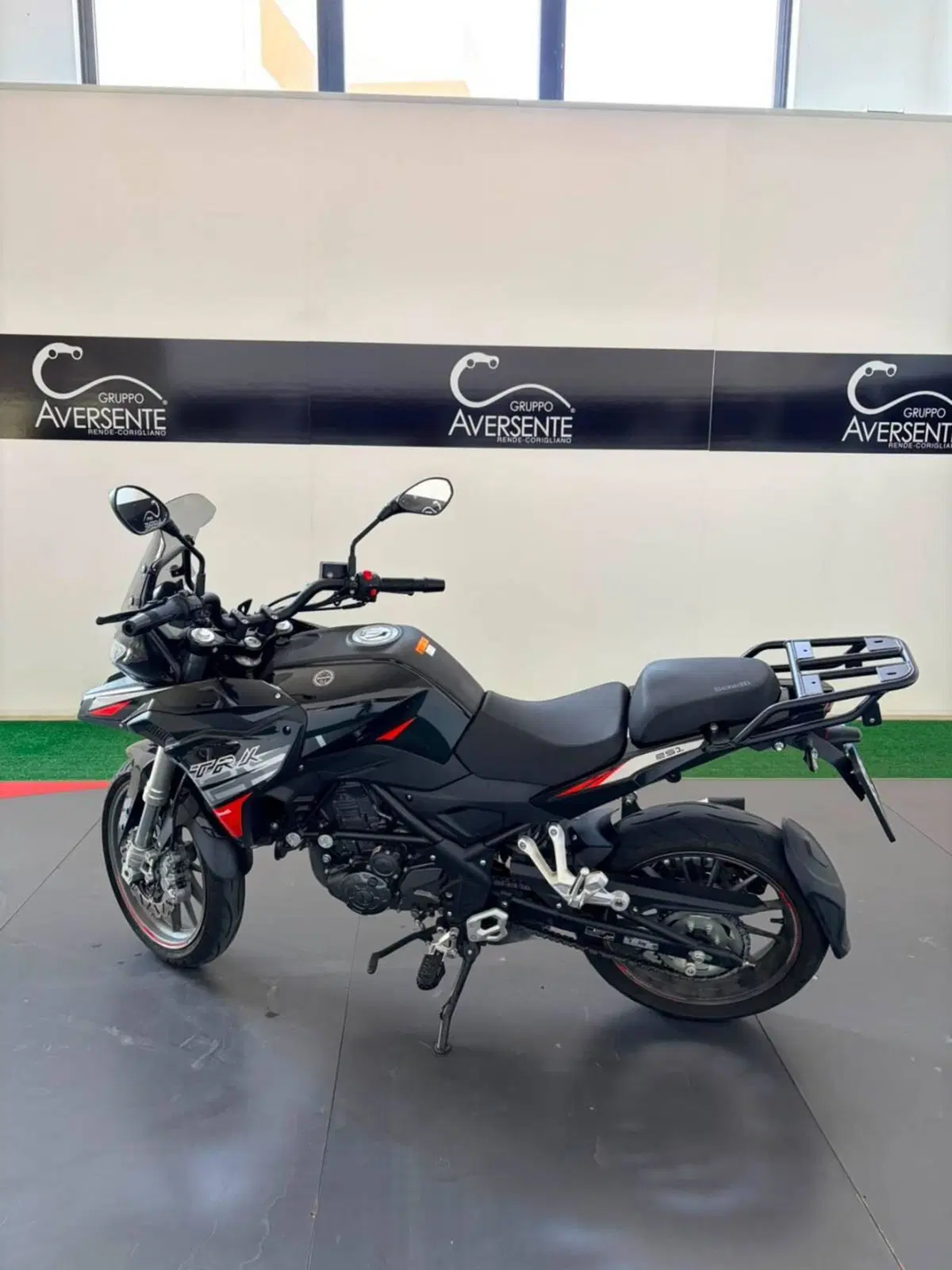 Benelli TRK 251 (2022 - 25) (6)