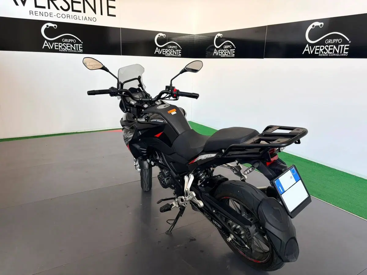 Benelli TRK 251 (2022 - 25) (9)
