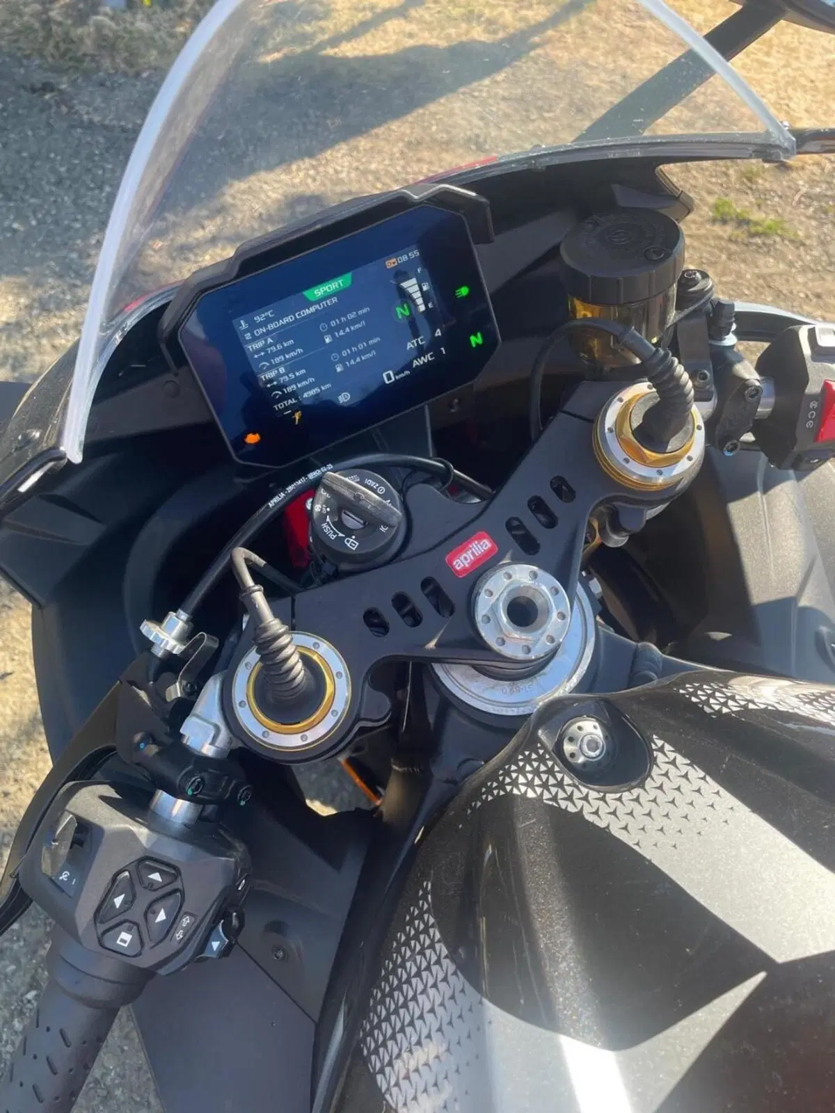 Aprilia RSV4 1100 Factory (2025 - 26) (10)