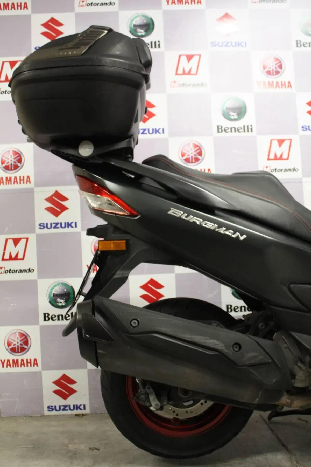 Suzuki Burgman AN 400 (2017 - 20) (4)