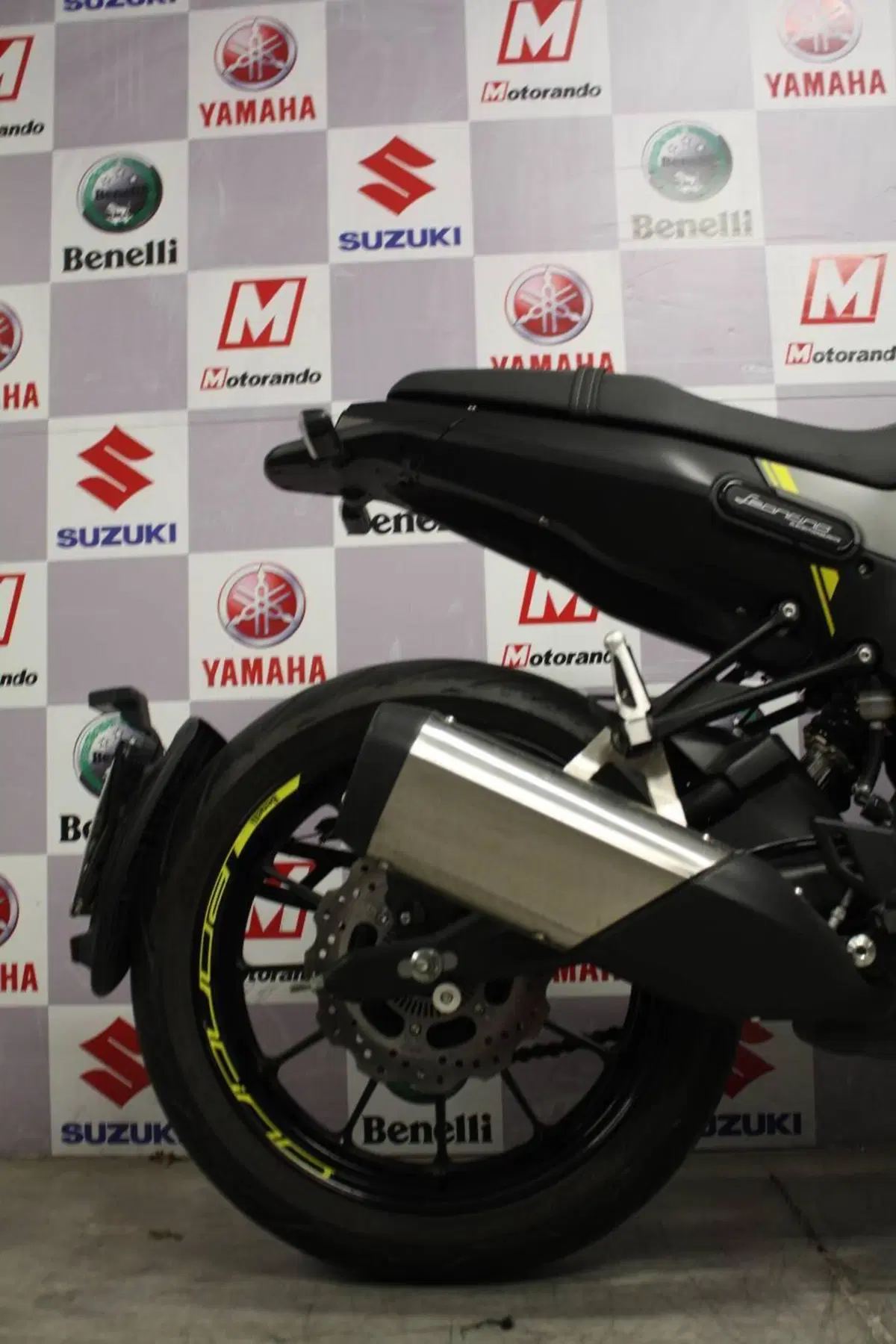 Benelli Leoncino 250 (2021 - 25) (4)