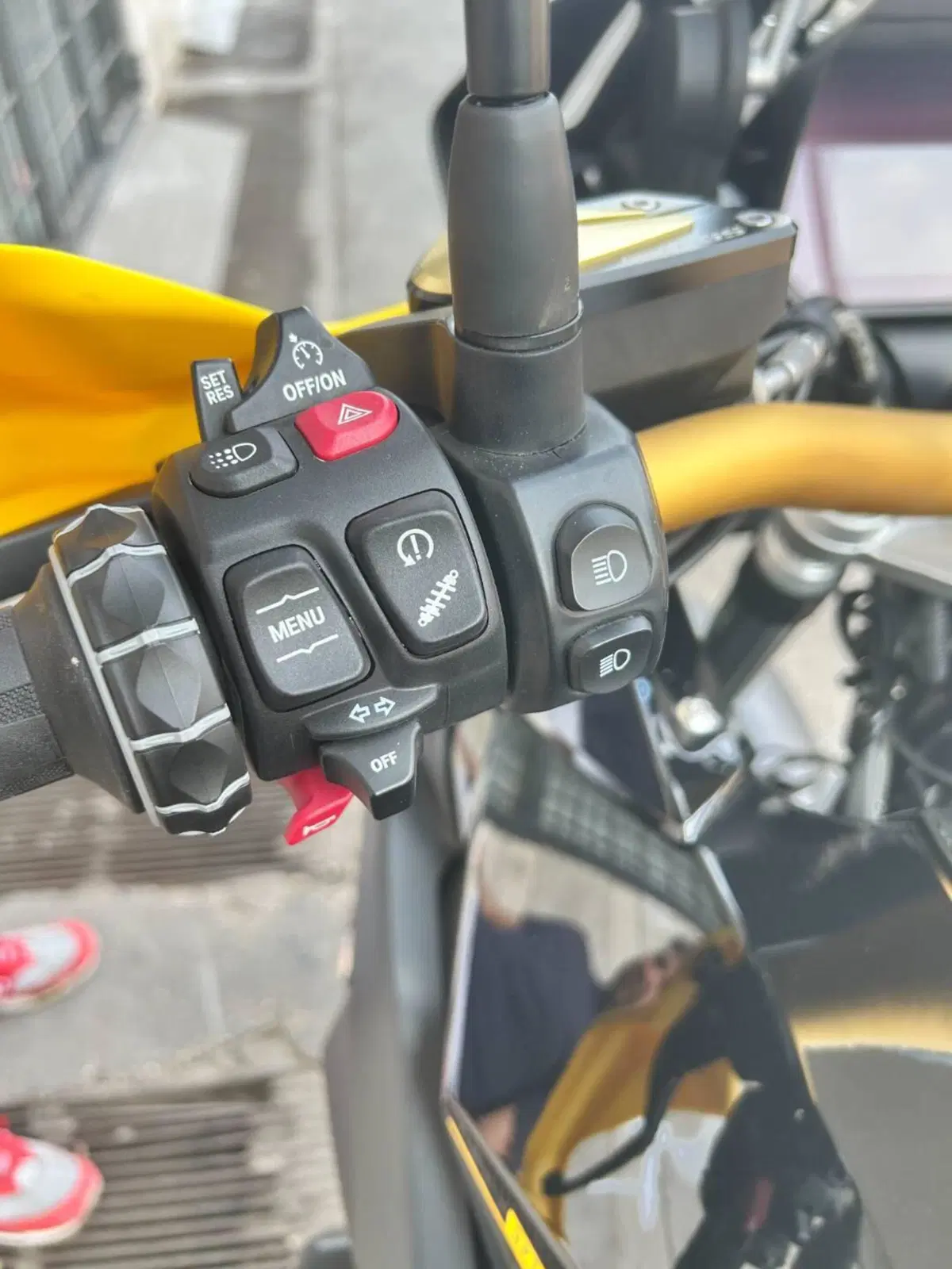 Bmw R 1250 GS - Edition 40 Years GS (2021) (8)