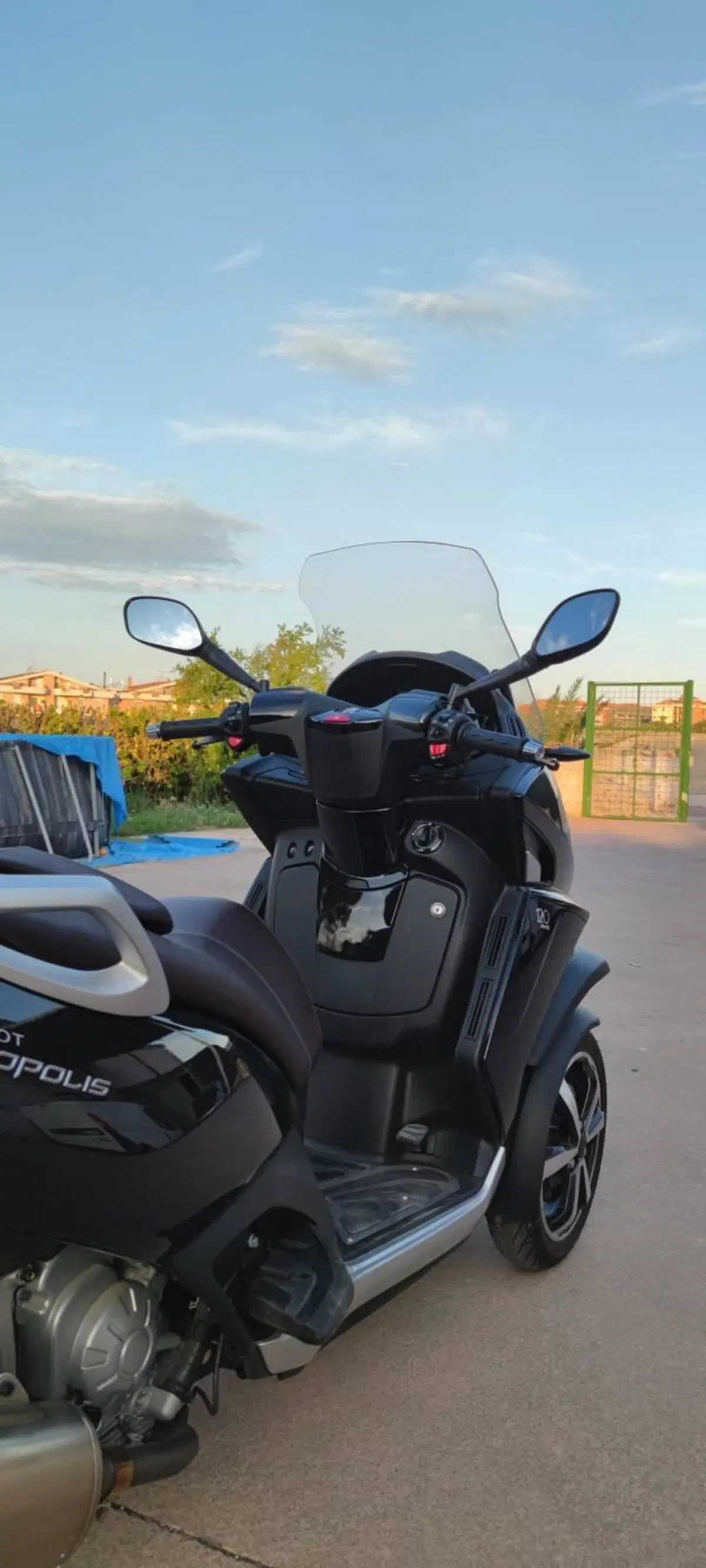 Peugeot Metropolis 400 RS (2017 - 20) (4)