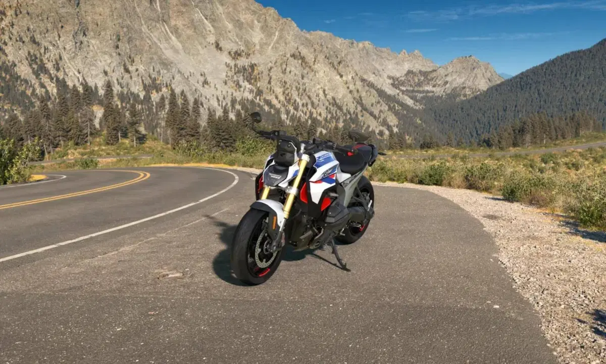 Bmw R 1300 R (2026 - 27) (4)