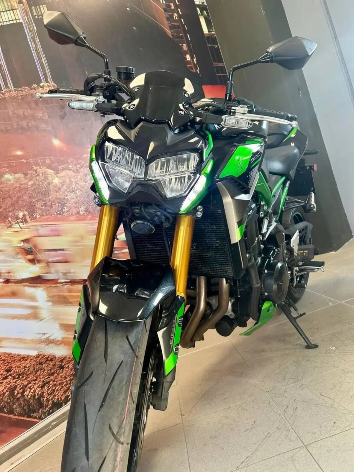 Kawasaki Z 900 SE (2022 - 24) (2)