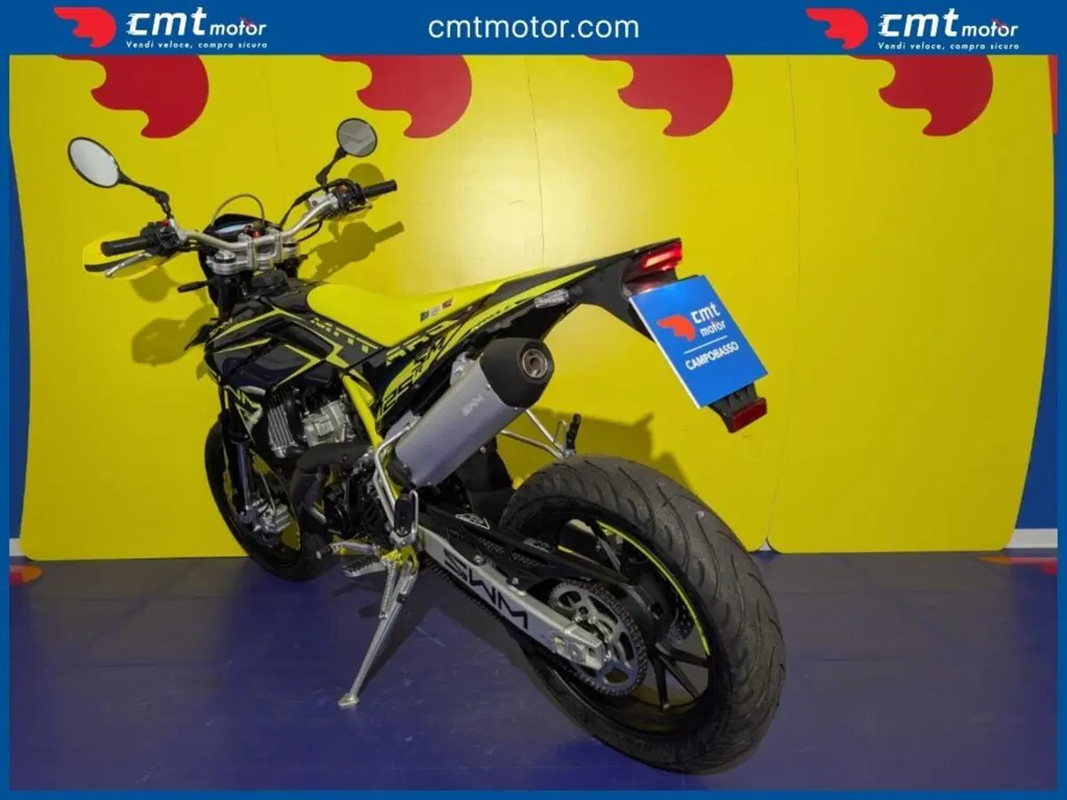 Swm SM 125 R (2025 - 26) (9)