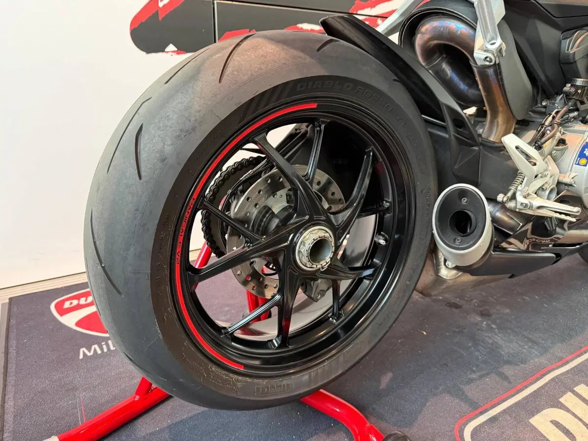 Ducati Panigale V2 (2021 - 24) (5)