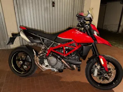 Ducati Hypermotard 950 SP (2022 - 25) usata