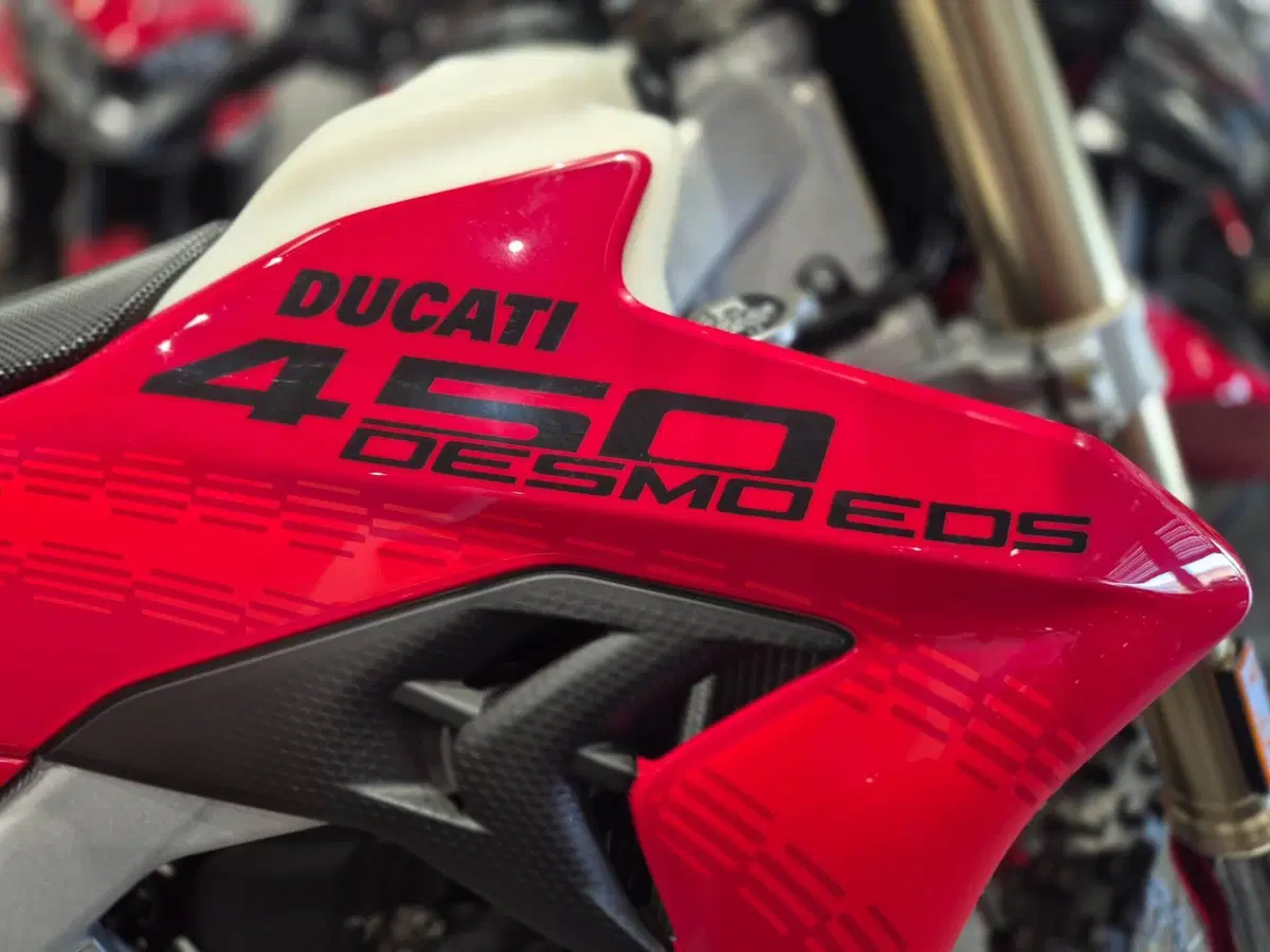 Ducati Desmo450 EDS (2026)