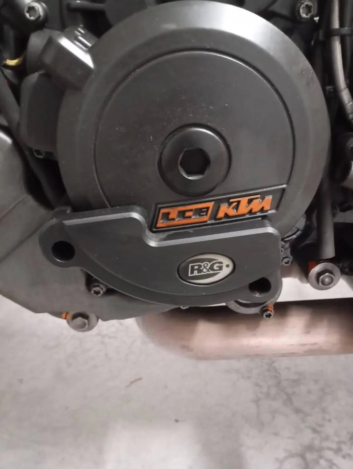 KTM 1290 Super Duke R ABS (2014 - 16) (5)