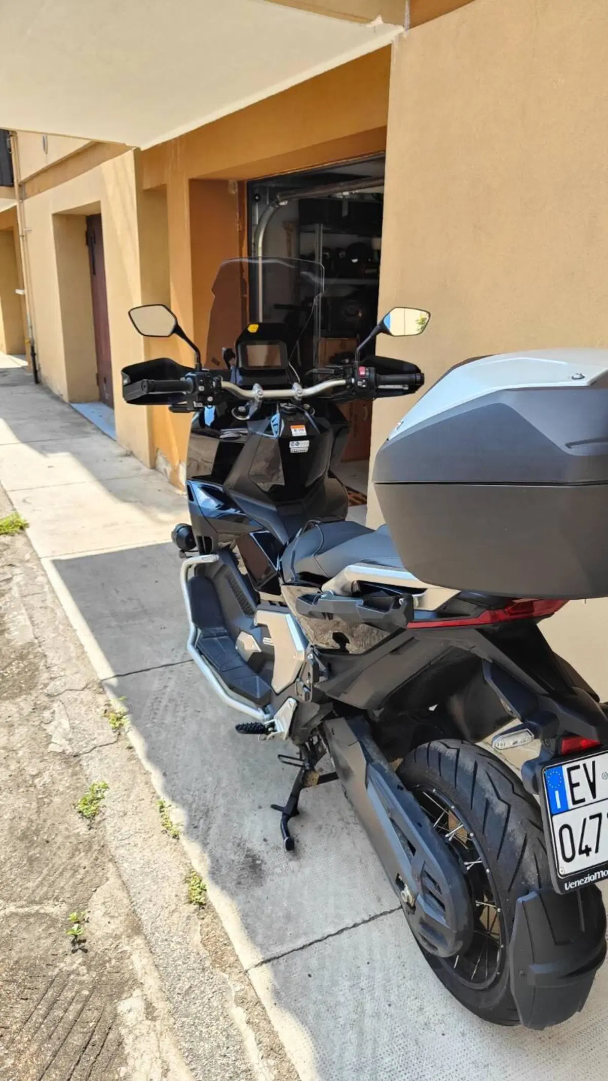 Honda X-ADV 750 DCT Adventure (2021 - 24) (8)