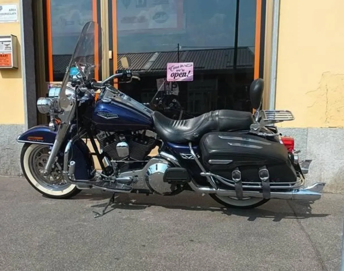 Harley-Davidson 1450 Road King Classic (1999 - 02) - FLHRCI (3)