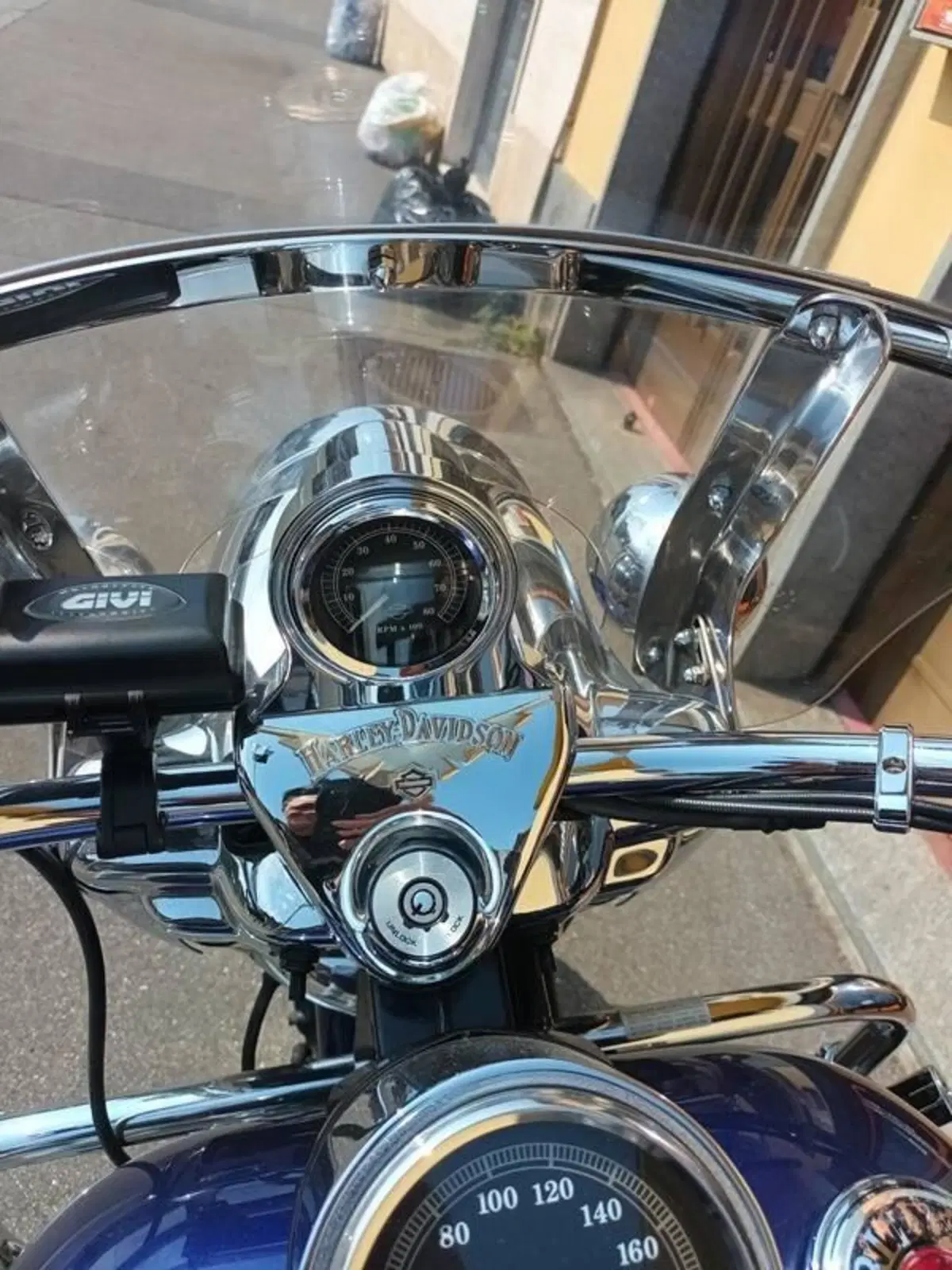 Harley-Davidson 1450 Road King Classic (1999 - 02) - FLHRCI (7)