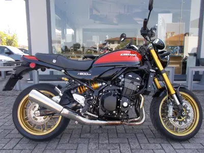 Kawasaki Z 900 RS SE (2026) usata