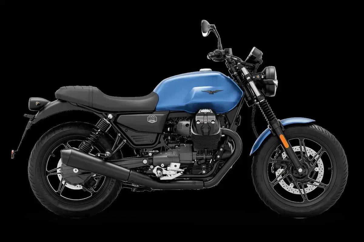 Moto Guzzi V7 Stone (2025 - 26) (2)