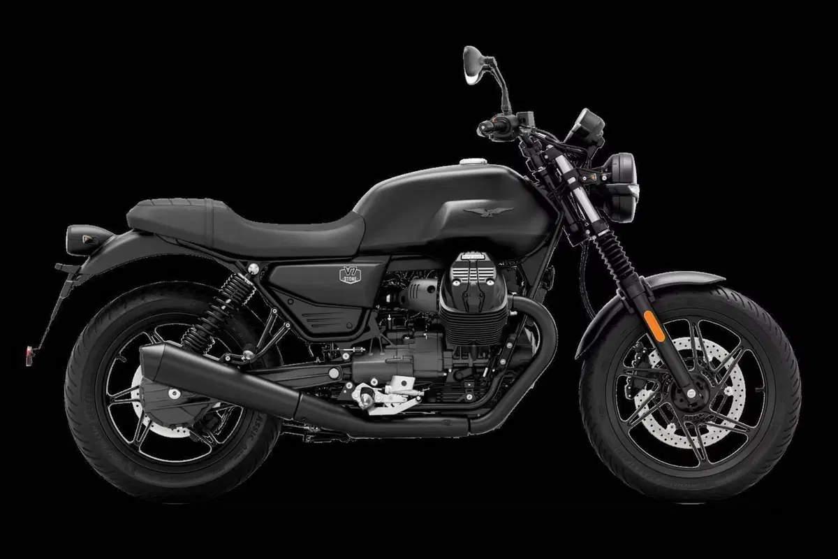 Moto Guzzi V7 Stone (2025 - 26) (3)
