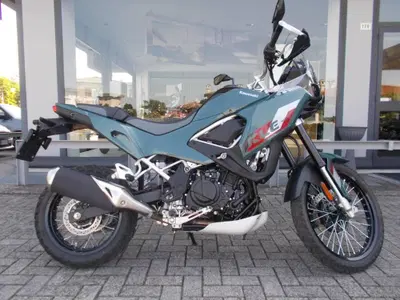 Kawasaki KLE 500 SE (2026) usata