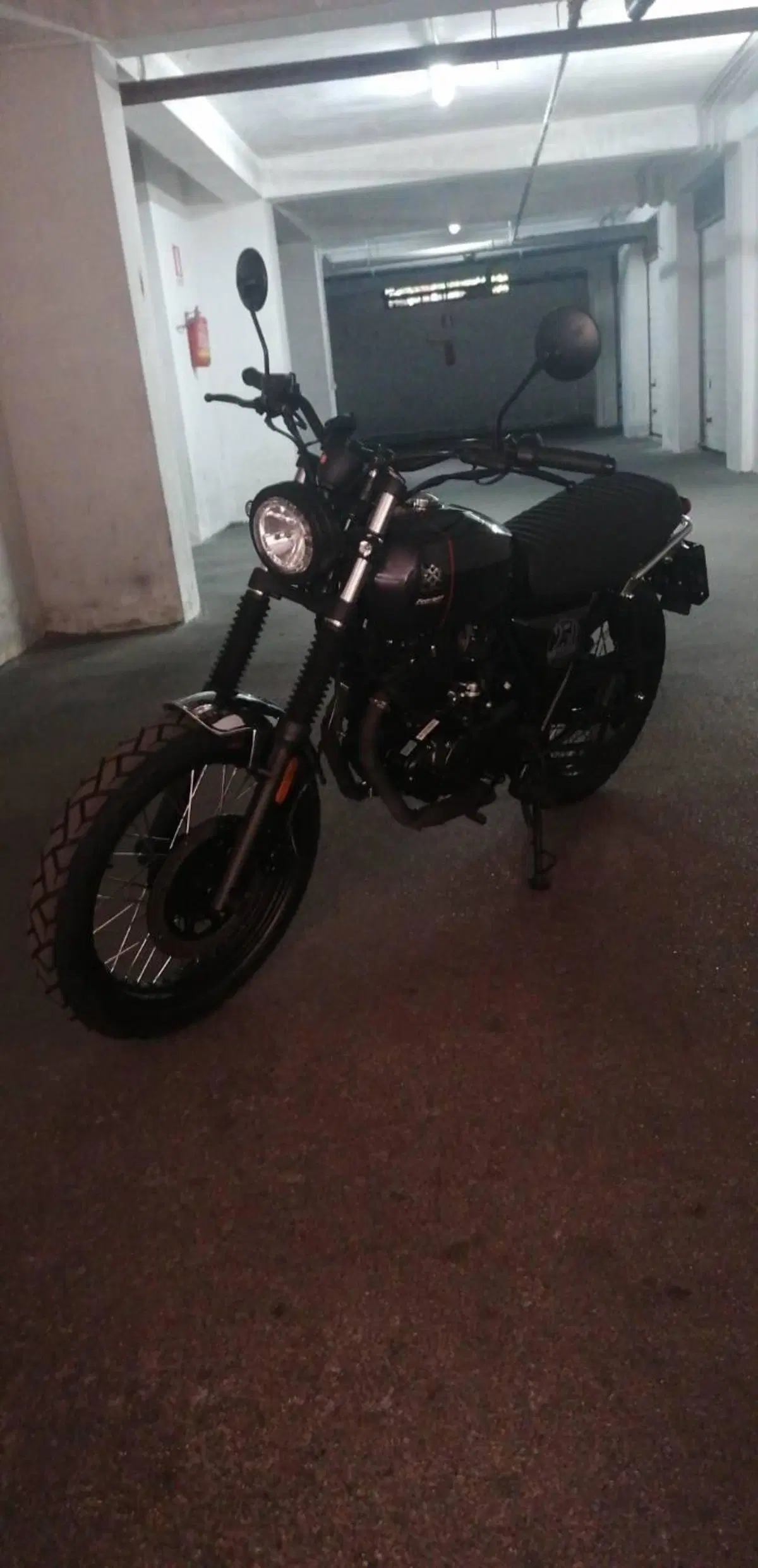 Brixton Motorcycles Saxby 250 (2019)