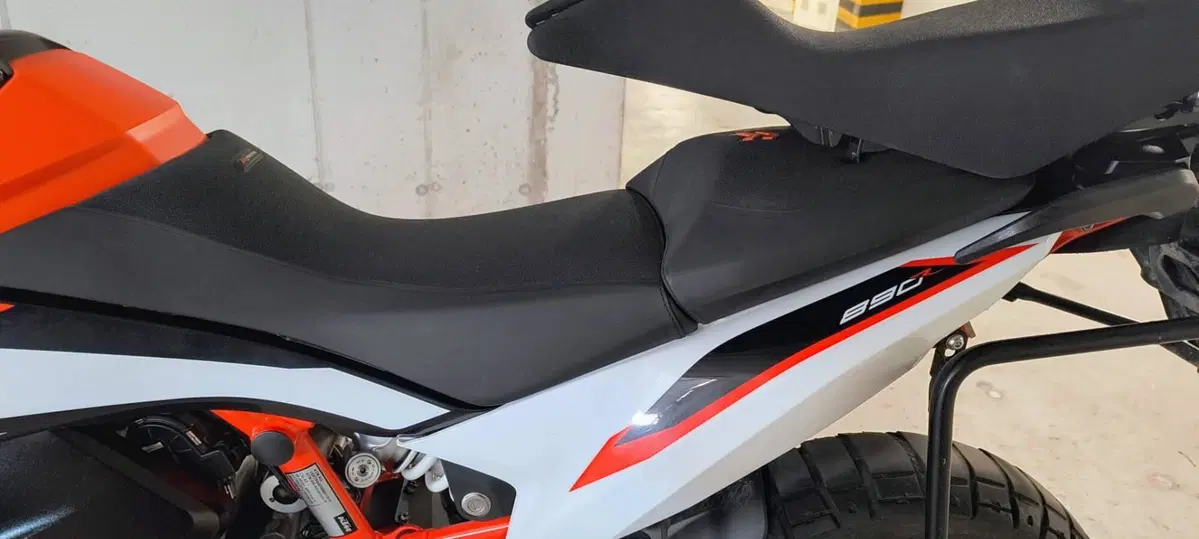 KTM 890 Adventure R (2021) (5)