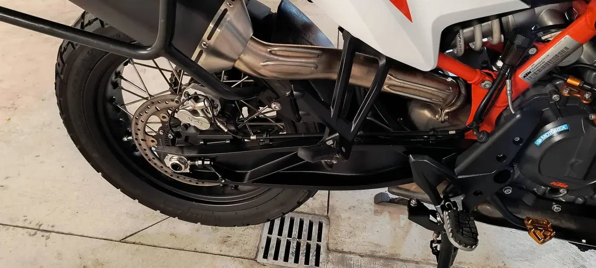KTM 890 Adventure R (2021) (8)