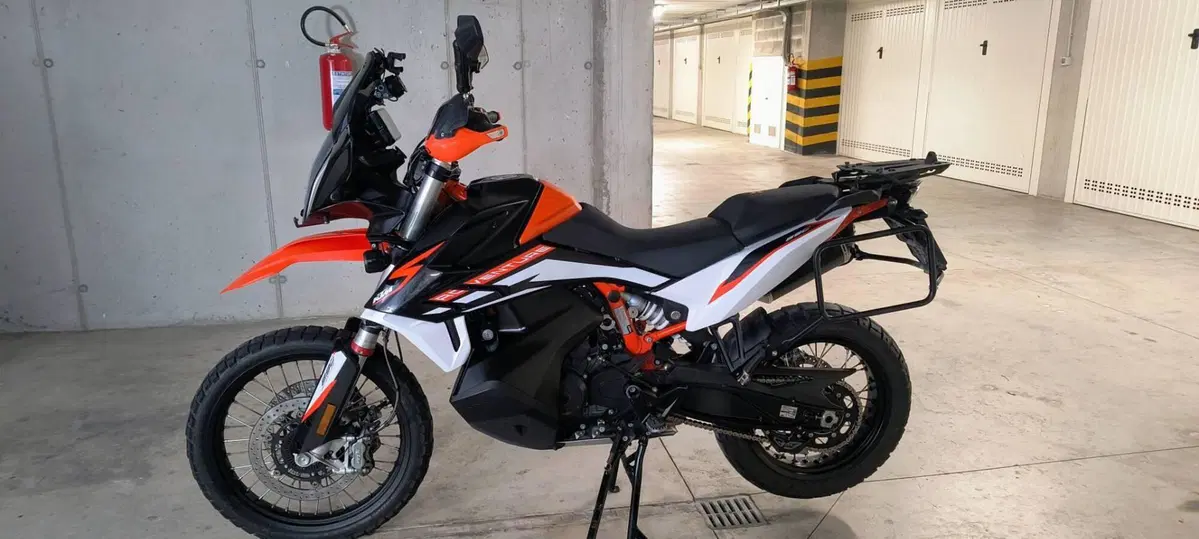 KTM 890 Adventure R (2021) (10)