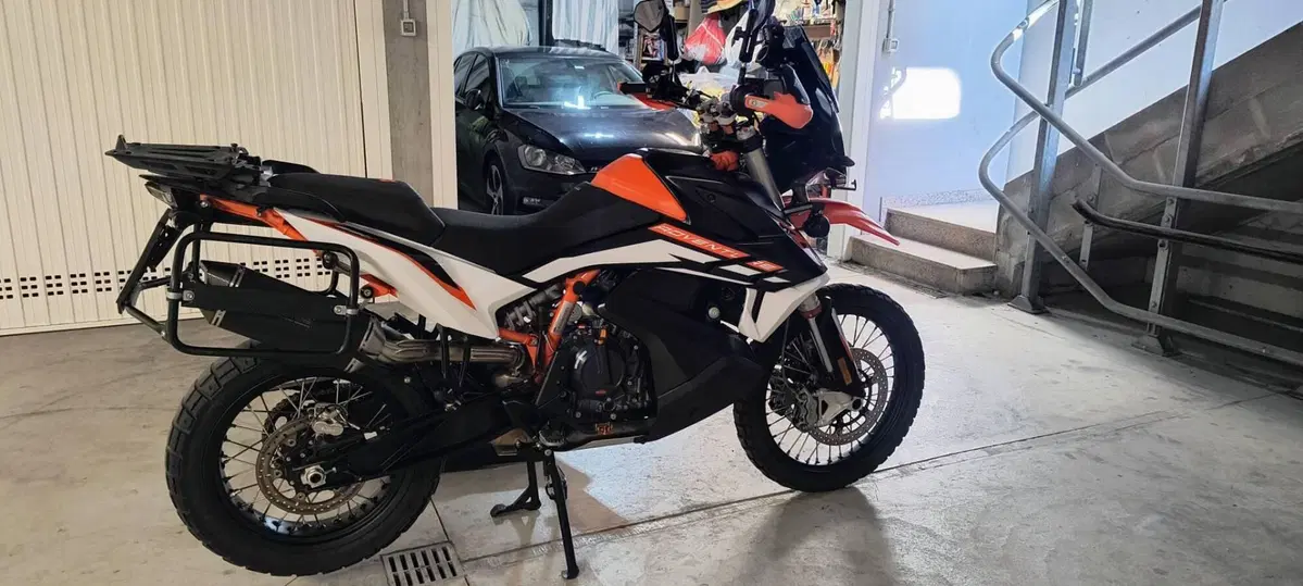 KTM 890 Adventure R (2021) (11)