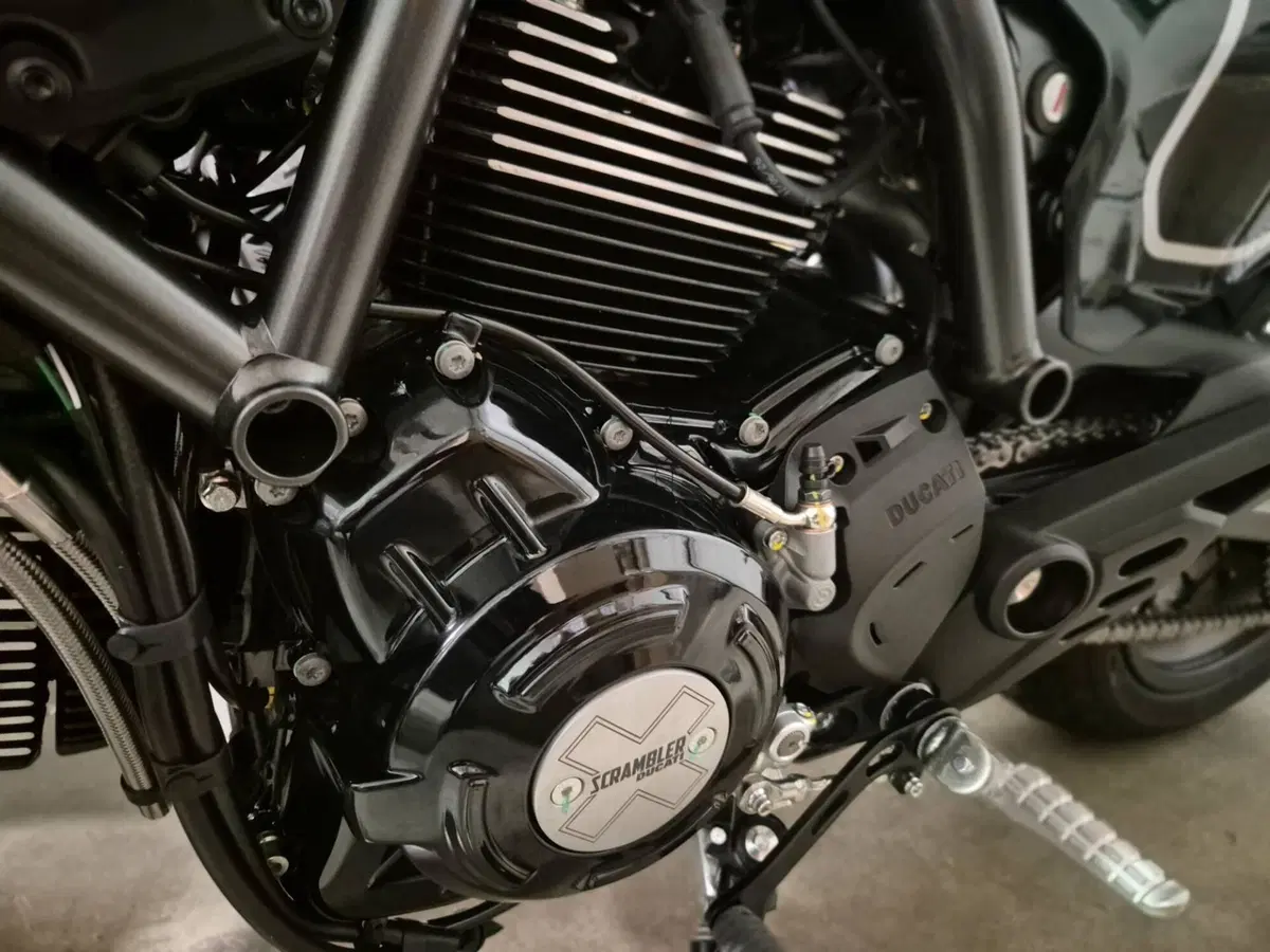 Ducati Scrambler 800 Nightshift (2025 - 26) (2)