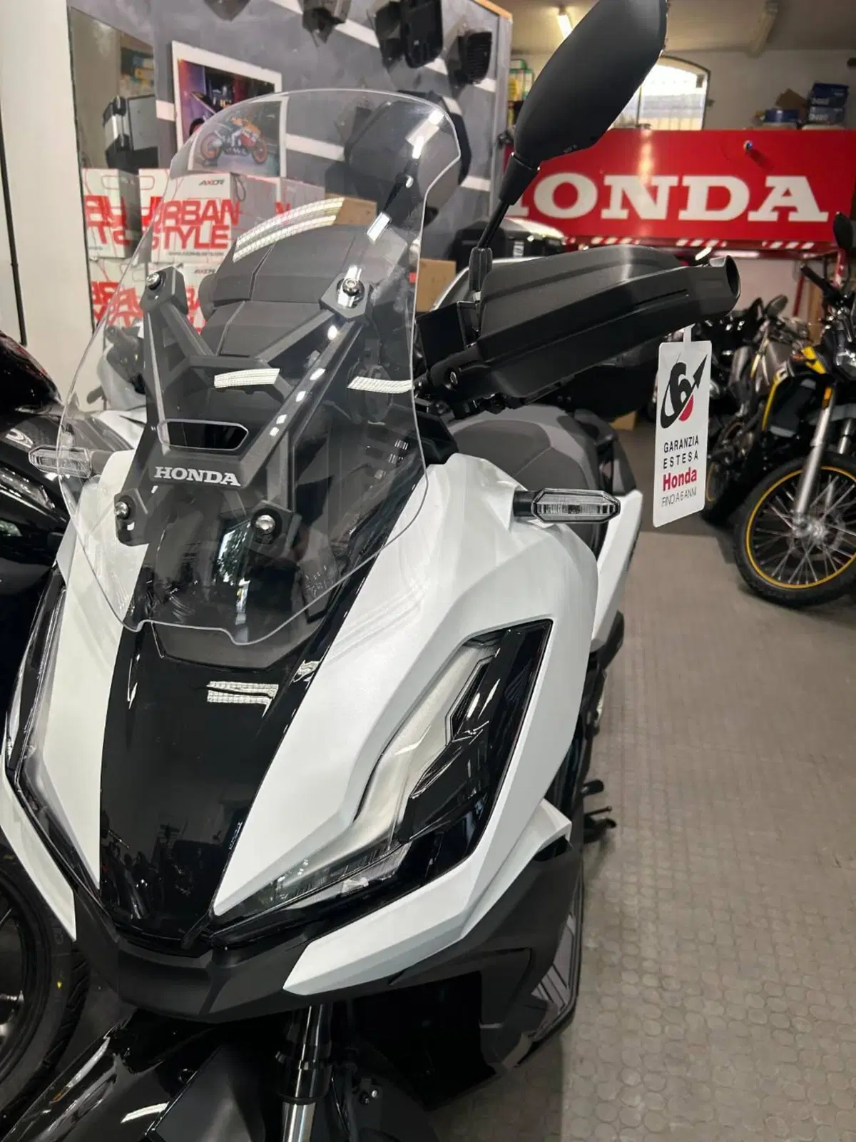 Honda ADV 350 (2025 - 26) (8)