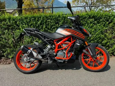 KTM 125 Duke (2021 - 23) usata