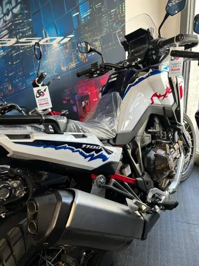 Honda Africa Twin CRF 1100L ES DCT (2024 - 26) nuova
