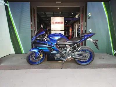 Yamaha YZF R7 (2021 - 25) usata