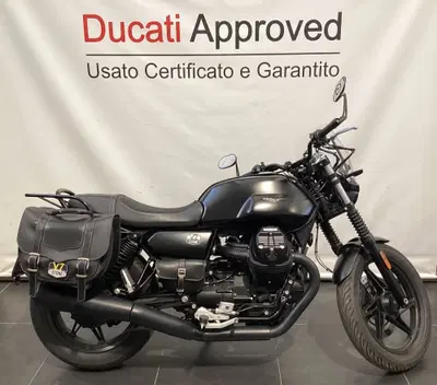 Moto Guzzi V7 Stone (2021 - 24) usata