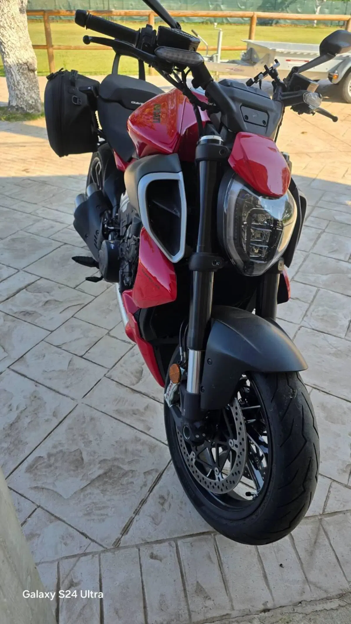 Ducati Diavel V4 (2023 - 26) (2)