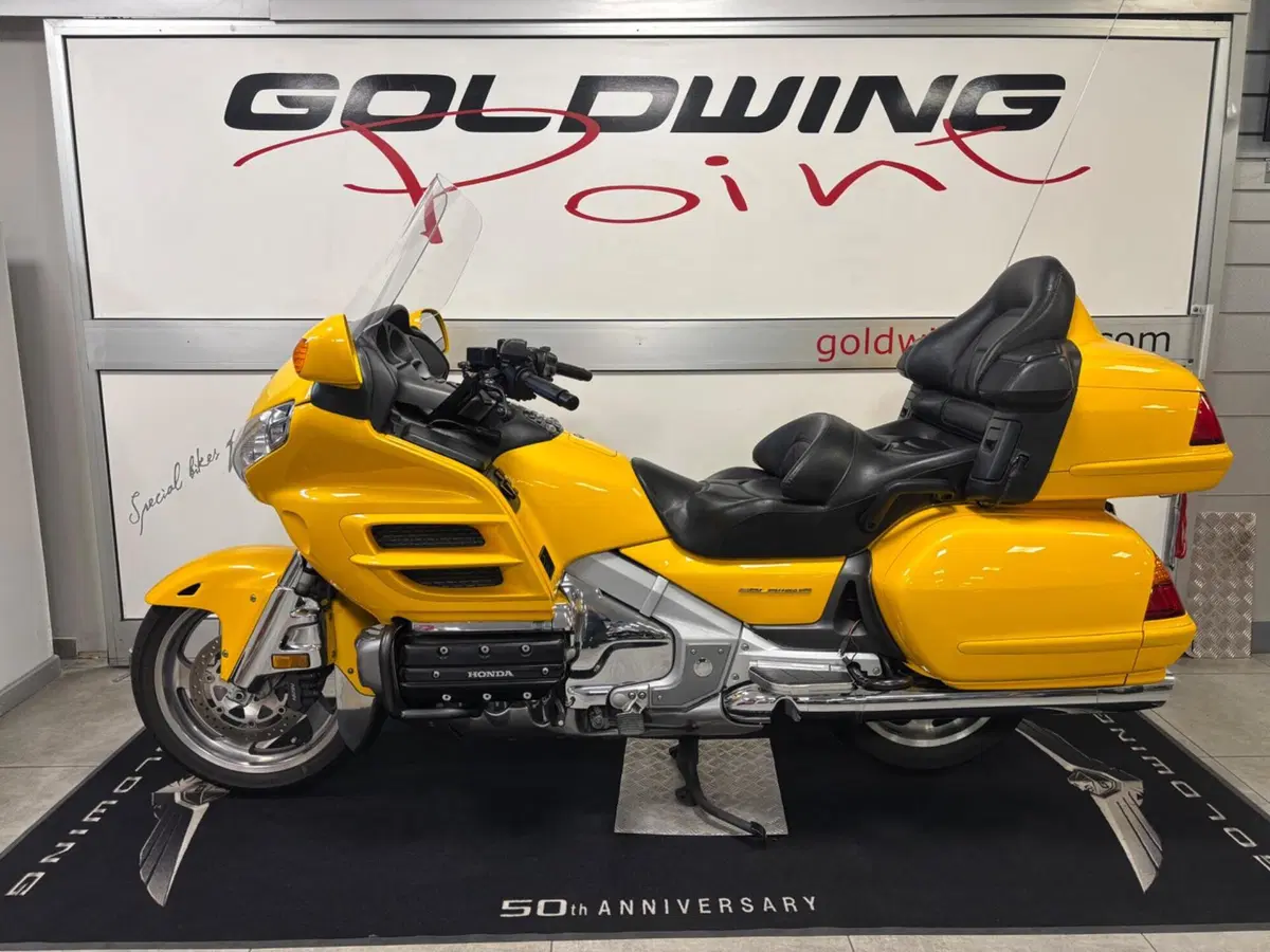 Honda GL 1800 Gold Wing (2000 - 05) (6)