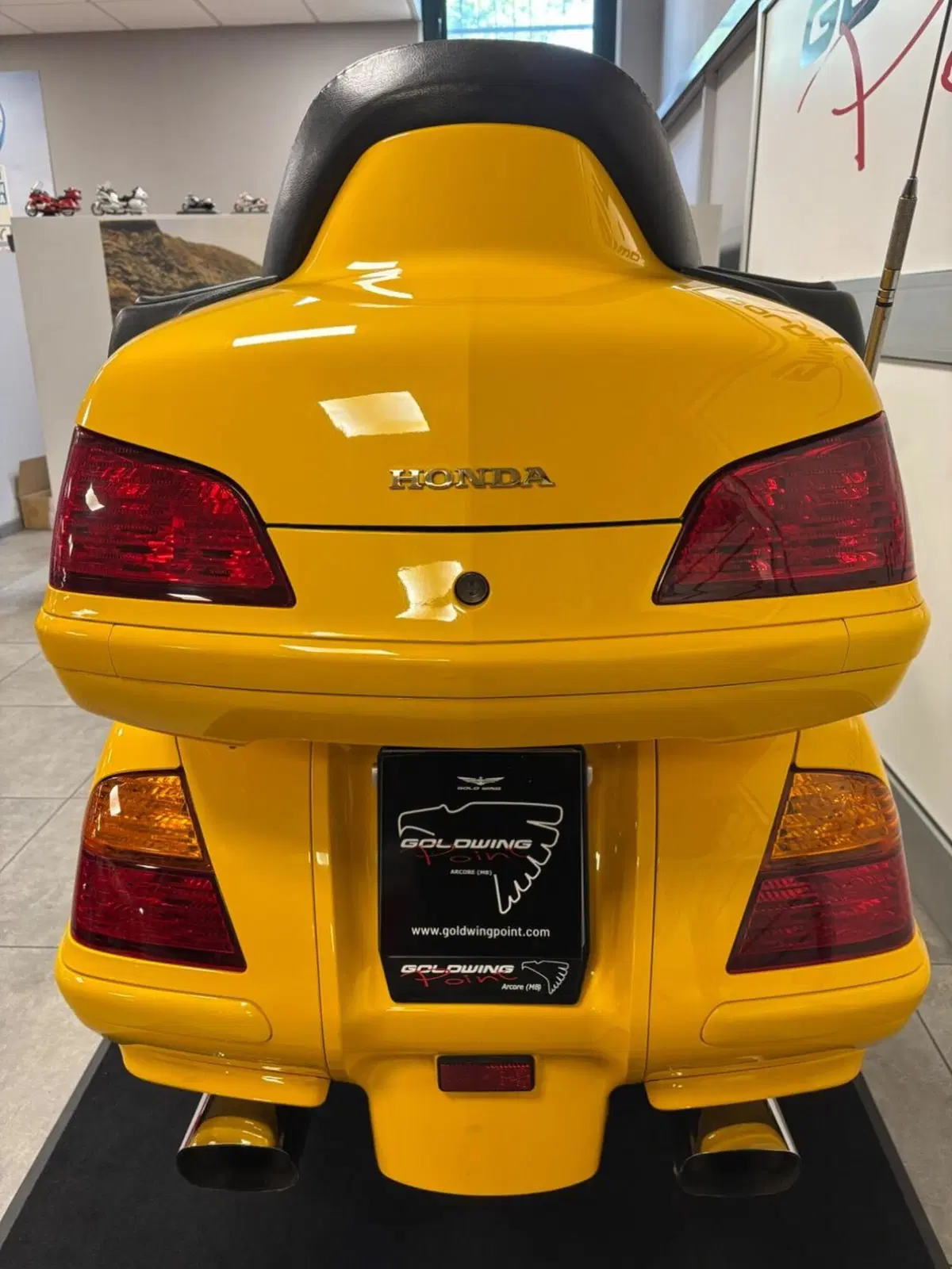 Honda GL 1800 Gold Wing (2000 - 05) (8)