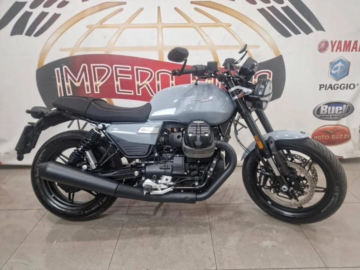 Moto Guzzi V7 Sport (2025 - 26) (2)