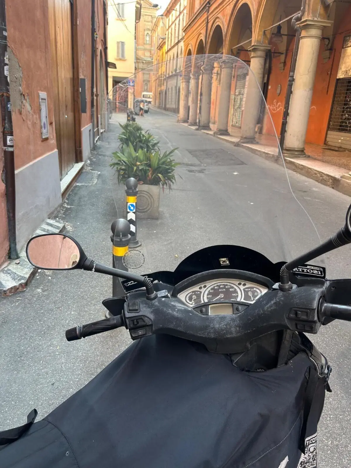 Yamaha X-Max 250 (2007 - 09) (3)
