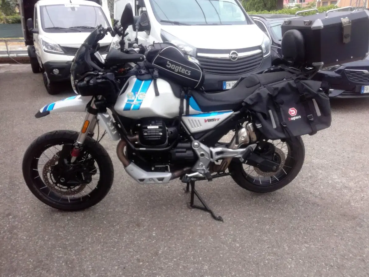 Moto Guzzi V85 TT (2021 - 23)