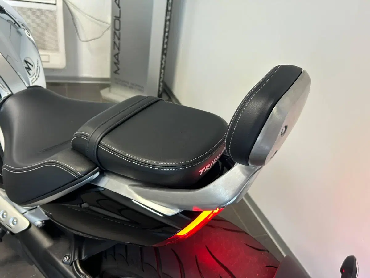 Triumph Rocket 3 GT (2021 - 24) (7)