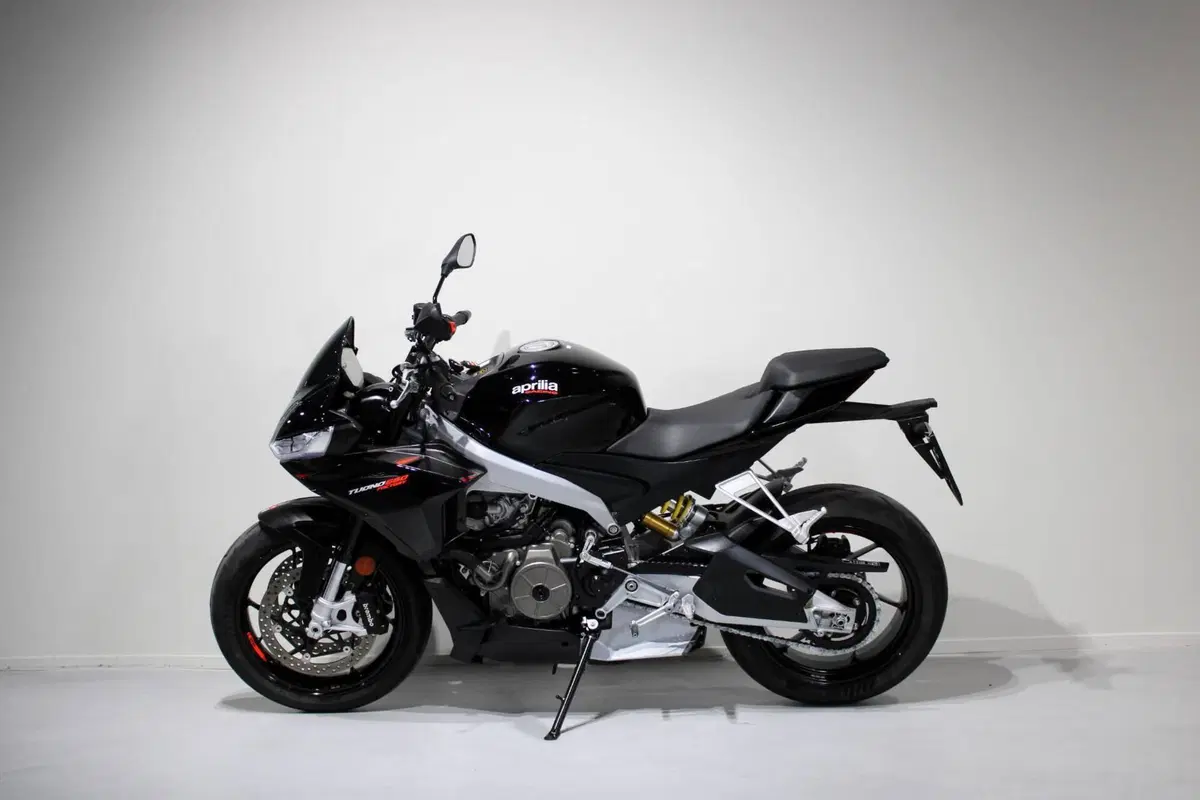 Aprilia Tuono 660 Factory (2022 - 24) (4)