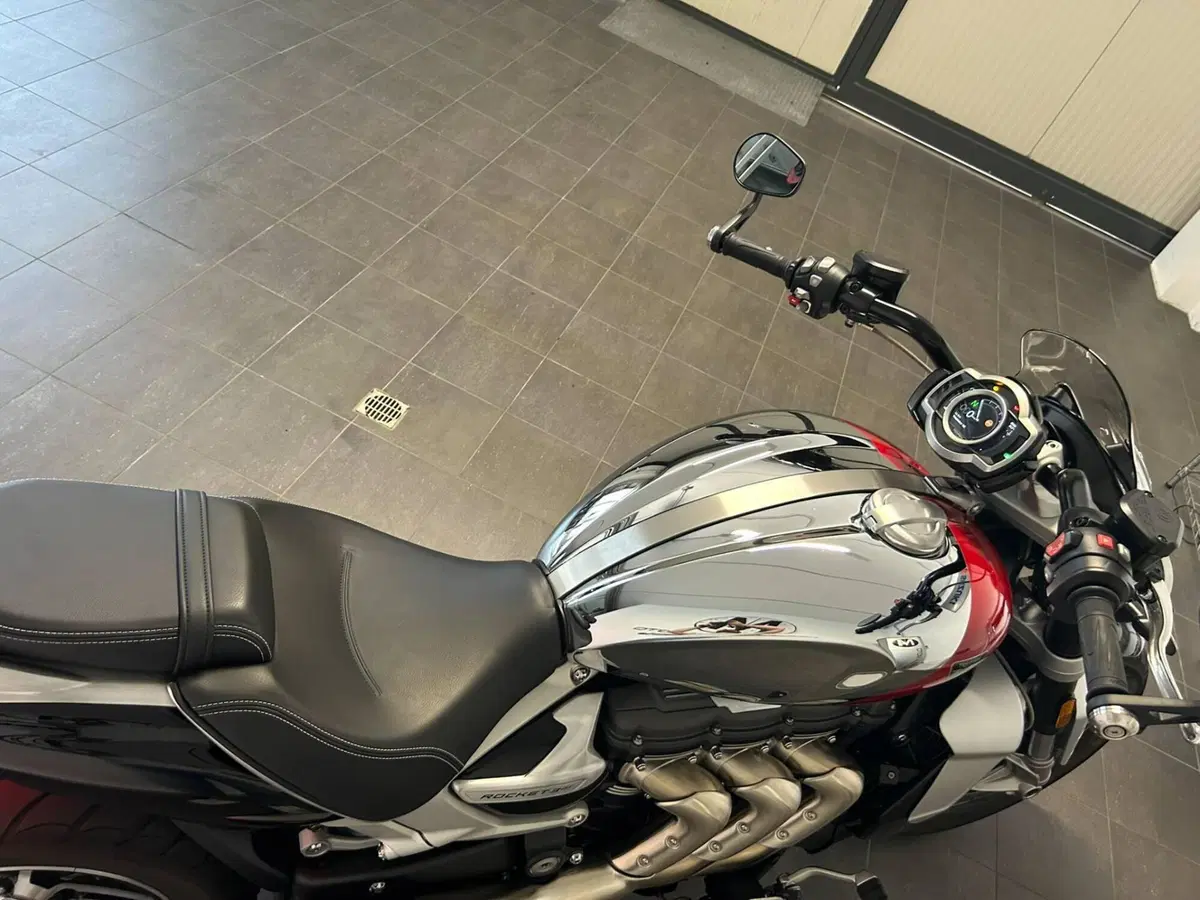 Triumph Rocket 3 GT (2021 - 24) (10)