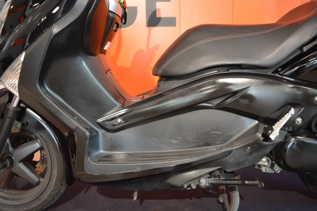 Yamaha X-Max 250 (2014 - 16) (15)