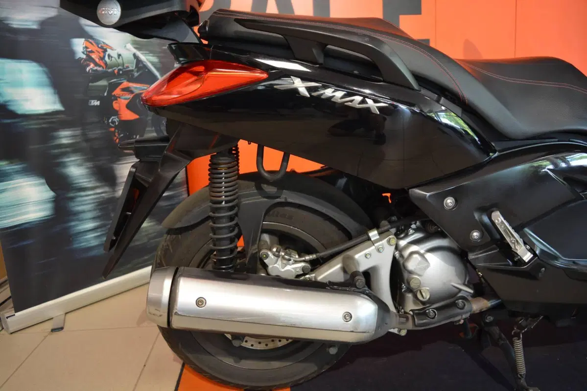 Yamaha X-Max 250 (2014 - 16) (13)