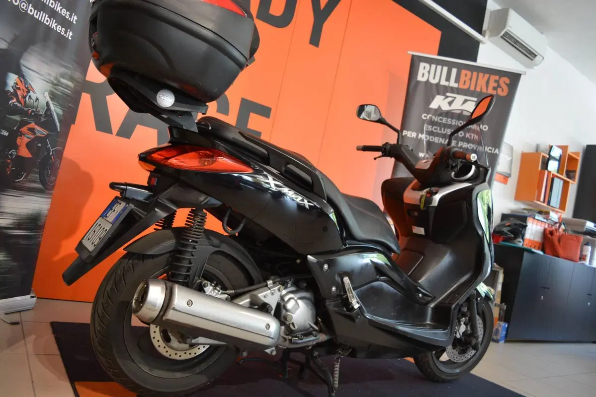 Yamaha X-Max 250 (2014 - 16) (4)