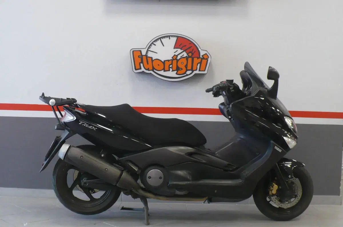 Yamaha T-Max 500 (2004 - 07) (4)