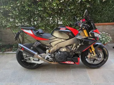 Aprilia Tuono V4 Factory SE-09 SBK (2024) usata